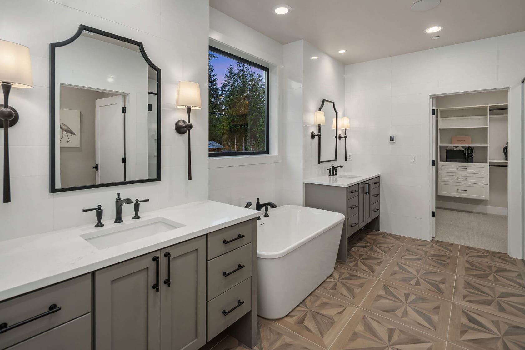 523-24-13216 NE 54th Place-Bellevue-WA-MN Custom Homes-Primary Bath
