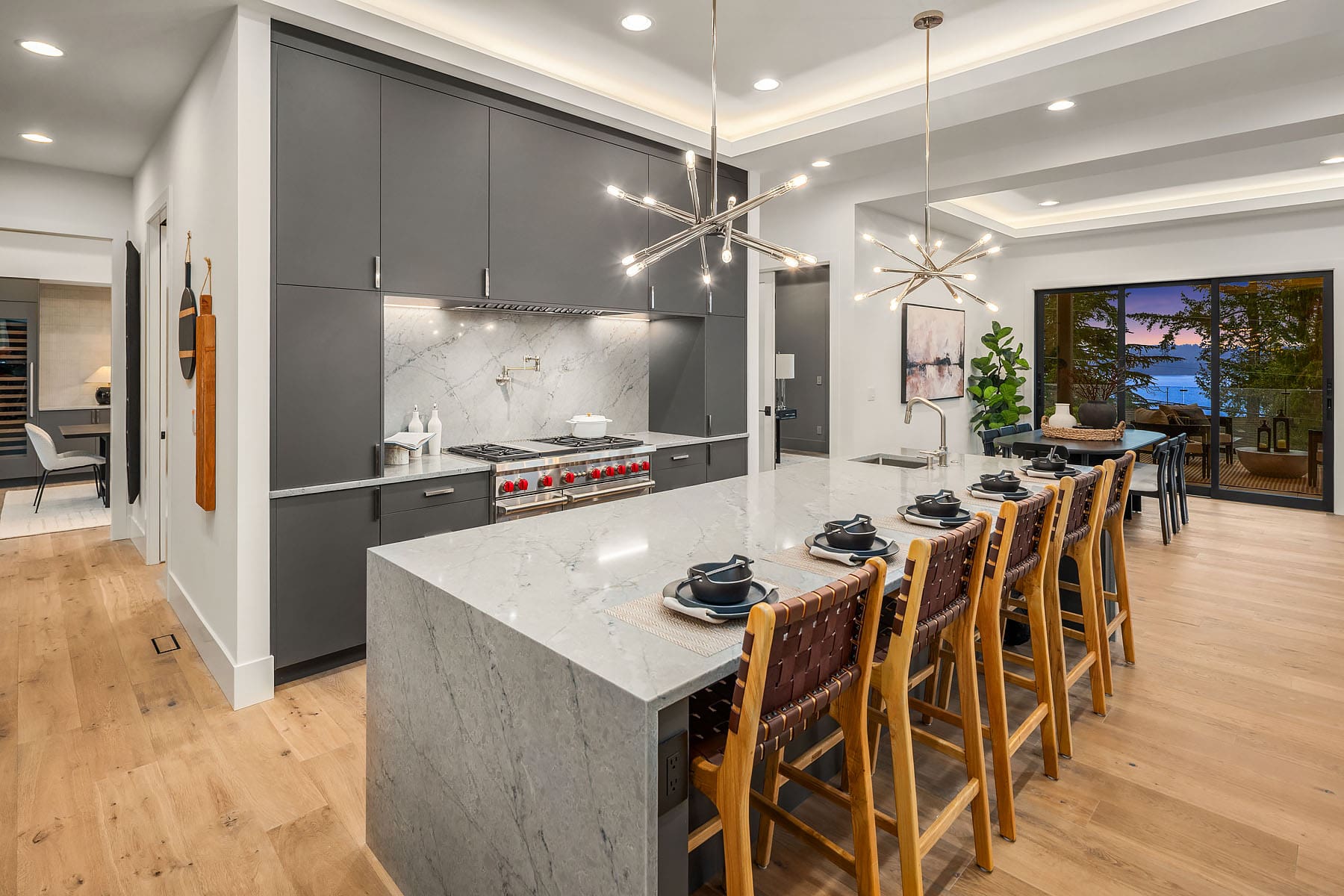 457-14-9538 NE 1st Street-Bellevue-WA-MN Custom Homes-Kitchen