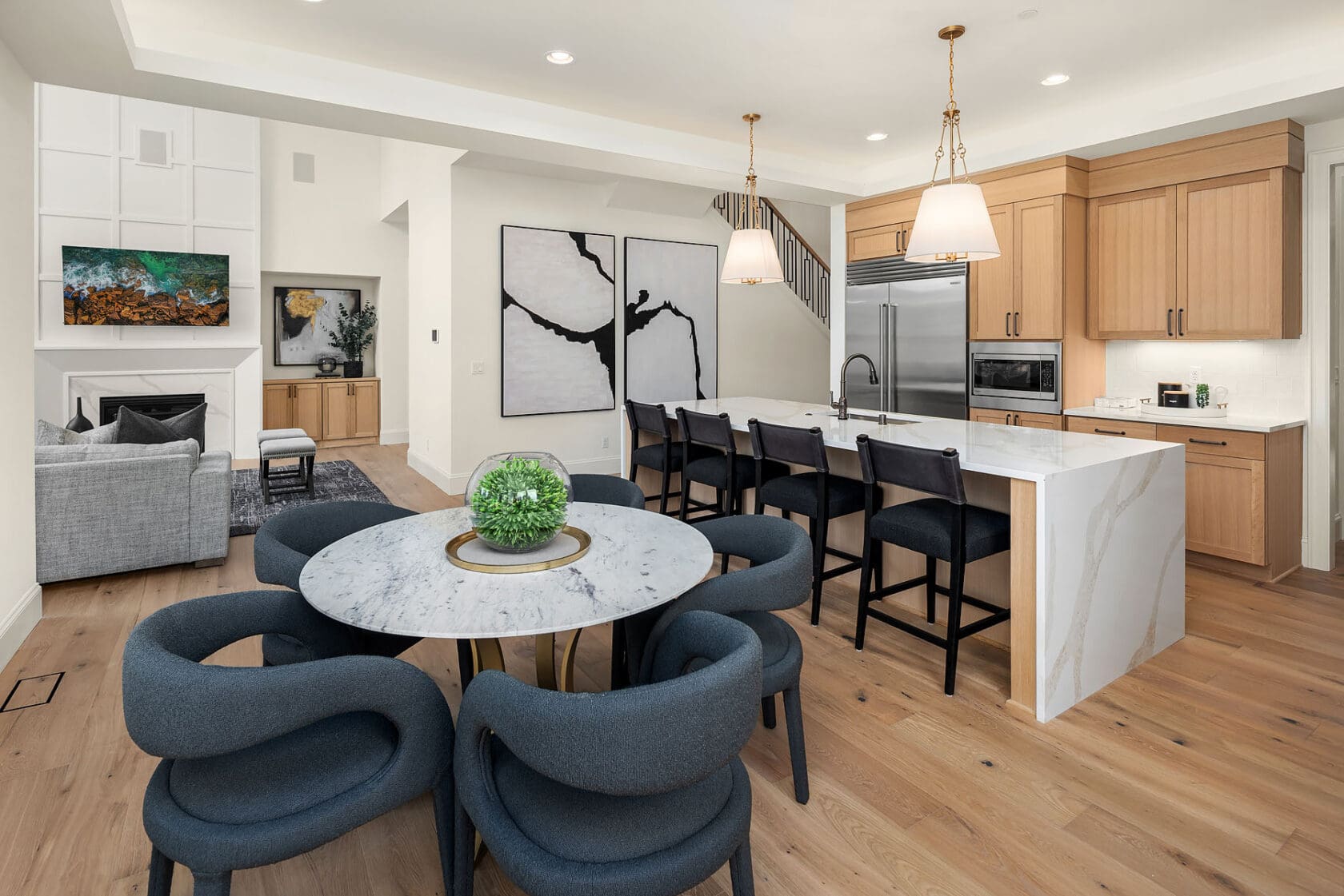 546_16408 SE 9th St_Bellevue_WA_MN Custom Homes Kitchen (13)