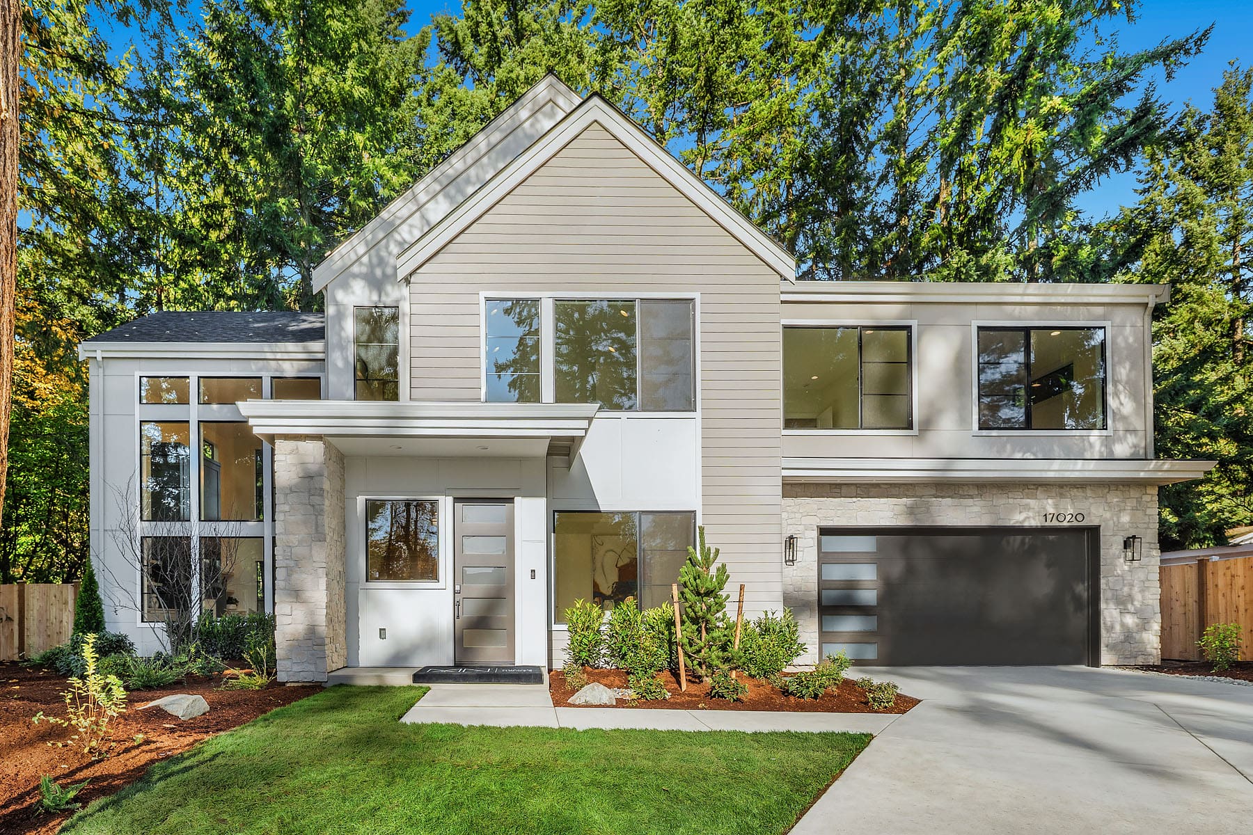 17020 NE 93rd Ct_Redmond_WA_MN Custom Homes_Front