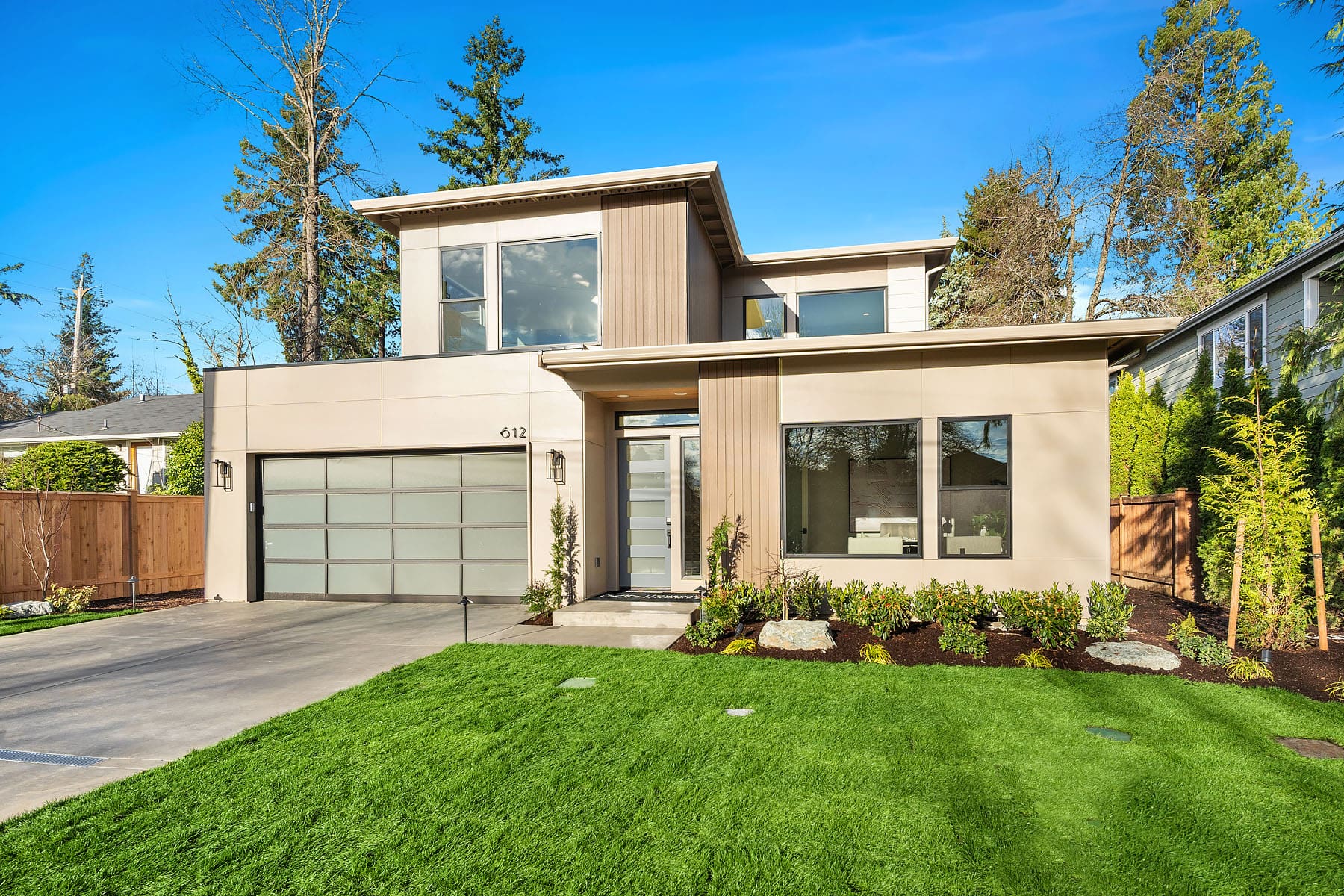 584-612 11th Ave-Kirkland-WA-MN Custom Homes-front