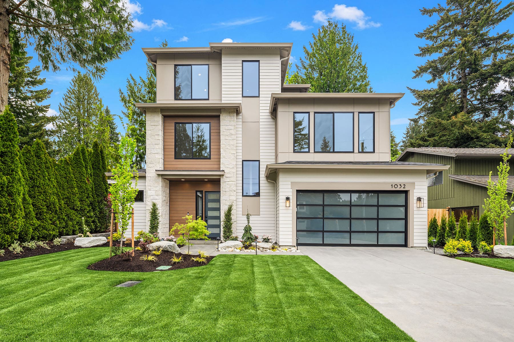 1032 107th Ave SE_Bellevue_WA_MN Custom Homes_Front